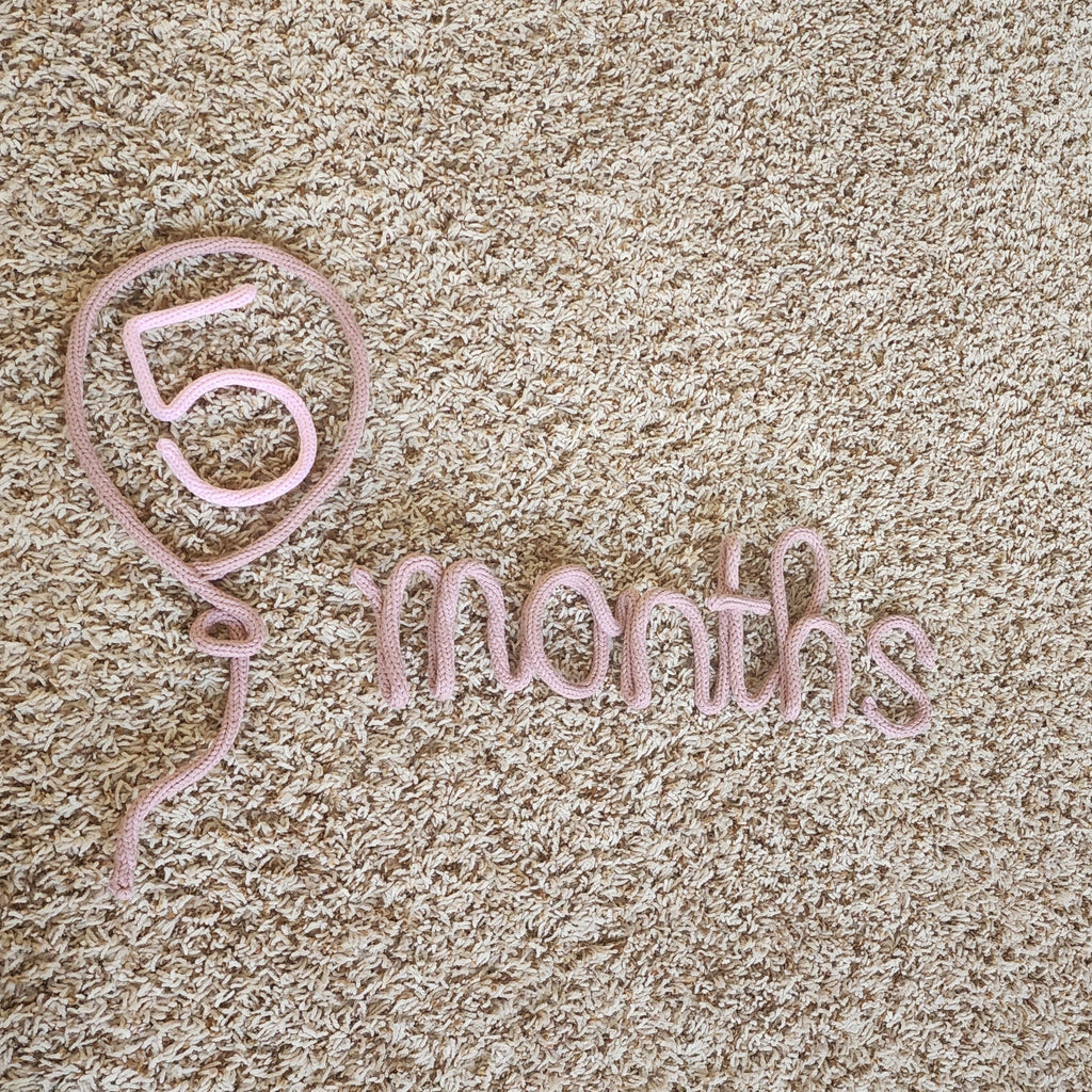 Basic Knitted Wire Baby Milestone Set
